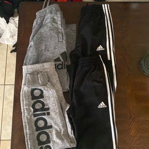 4 pairs of adidas boys sweat size medium